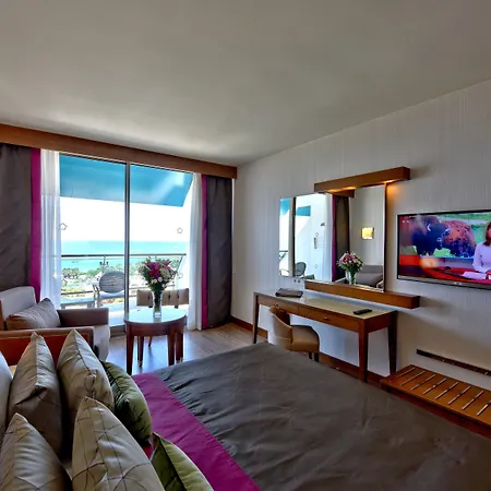 Resort Star Elegance Side