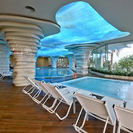 Resort Star Elegance Side