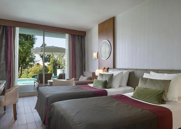 Star Elegance - Ultra 5* Side