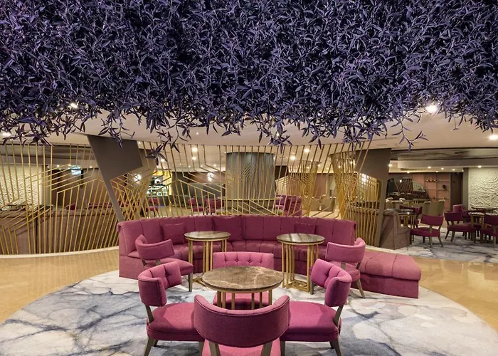 Star Elegance - Ultra 5* Side