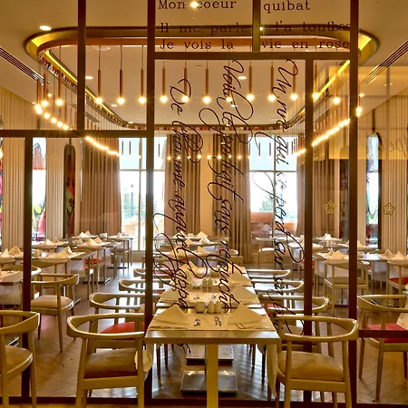 Star Elegance Station touristique