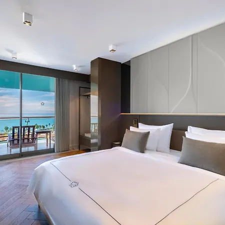 Star Elegance 5* Sidé